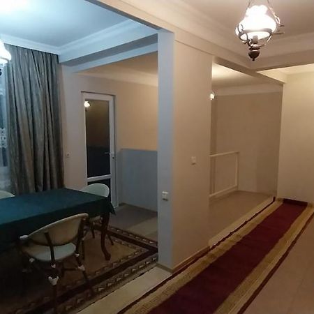 Hostel Gomani Batumi Exterior photo