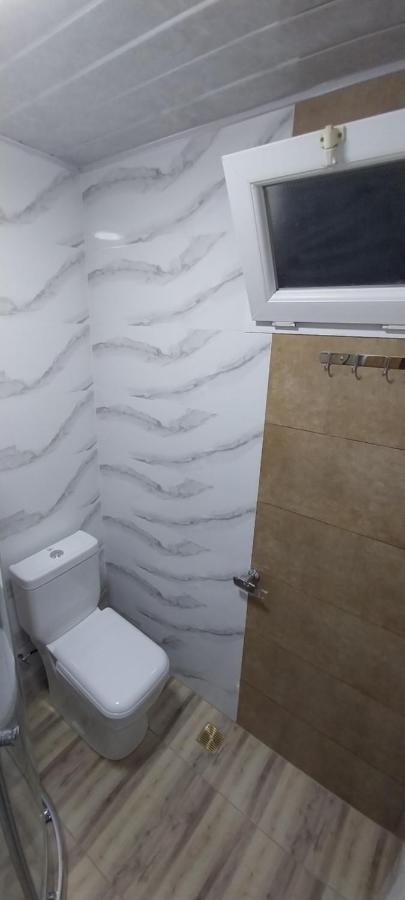 Hostel Gomani Batumi Exterior photo